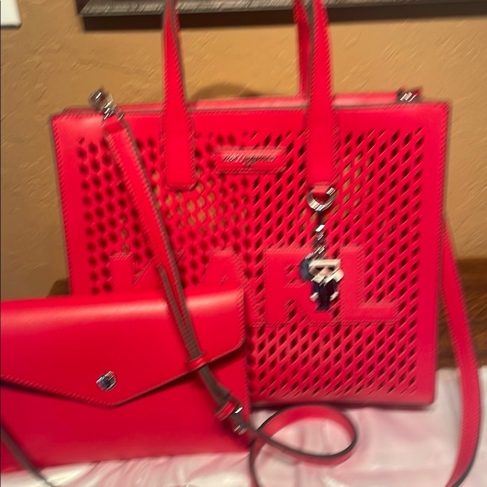 Karl Legerfeld Beick Red
